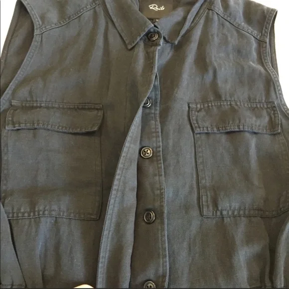 Rails vest - Picture 1 of 5